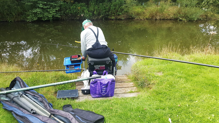 Coarse fishing pool